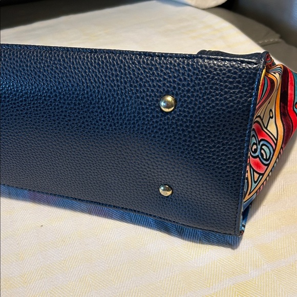 Chula Handheld Women’s Handbag - Navy with Multicolor Mandala Detail - Picture 9 of 12